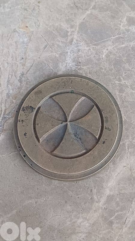 antique 0