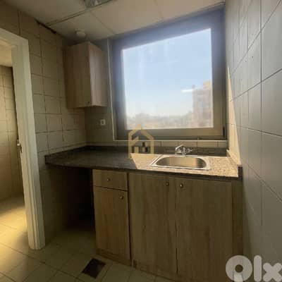 Office for rent in Badaro NY184 مكتب للإيجار في بدارو
