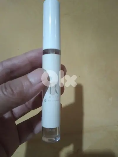 ماسكارا لتطويل الرموش و الحواجب