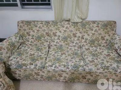 4 كنبايات صغار وكنبايي كبيرة