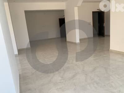 RENTAL DEAL-prime location in RAMLEH BAYDA/رملة البيضاء REF#MR123551 !