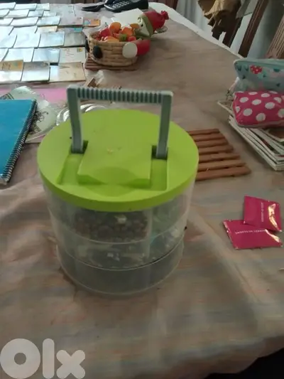علبة ستراس وخرز