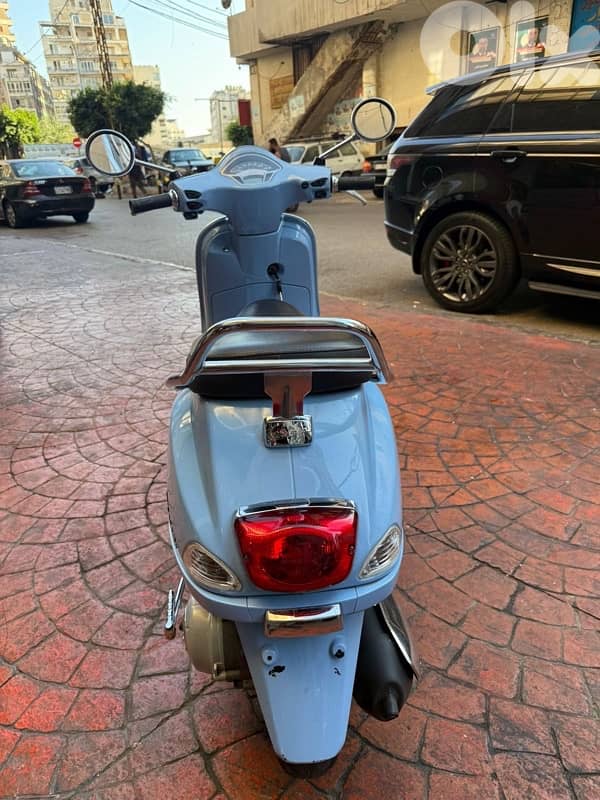 vespa VXL 1300$ 2