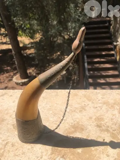 antique powder horn /قرن بارود اثري
