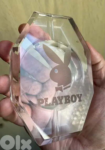 ashtray  crystal for 10 usd