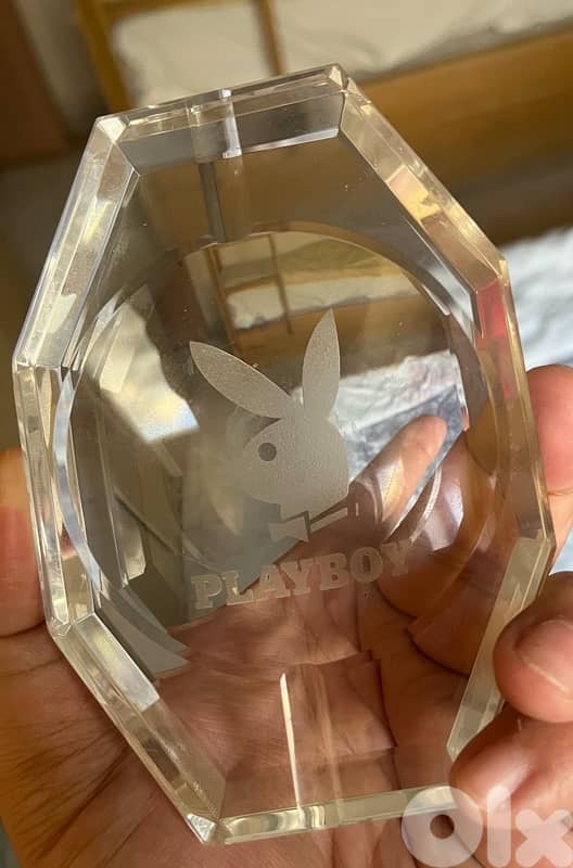 ashtray  crystal for 10 usd 2