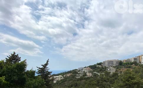 Apartment for sale in Kornet Chehwan/ Spacious