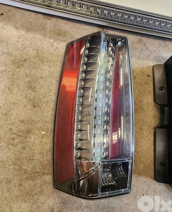 cadillac escalade platinum tail lights- black edition 2