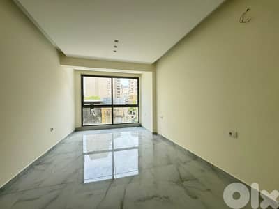 Apartment For Rent in Ain Al Mreisseh -شقة للإيجار في عين المريسة -