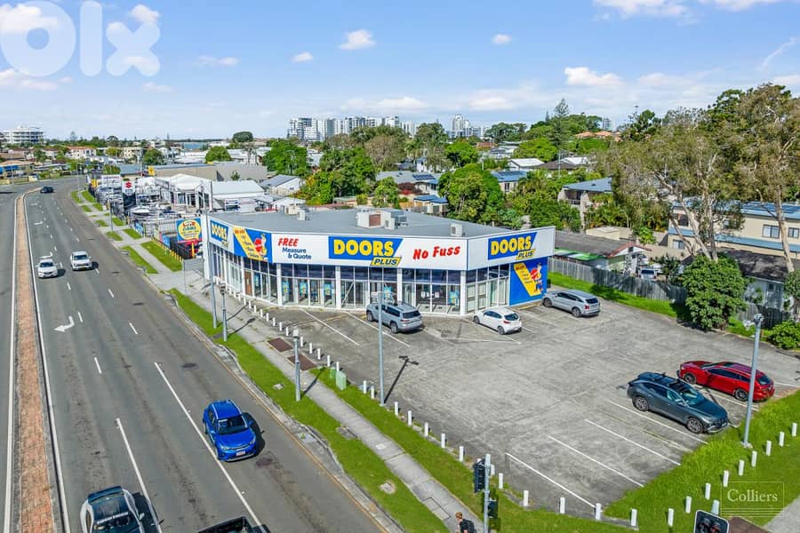 SHOWROOM FOR RENT ON DBAYEH HIGHWAY, (DBR-133) 0