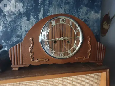 antique mantel clock