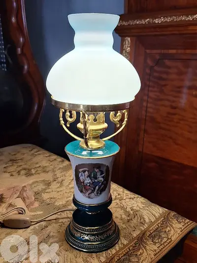 handmade porcelain and opaline lamp