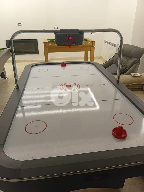 Pool table 8 ft big size + Air hockey with score board + Babyfoot zayn 4