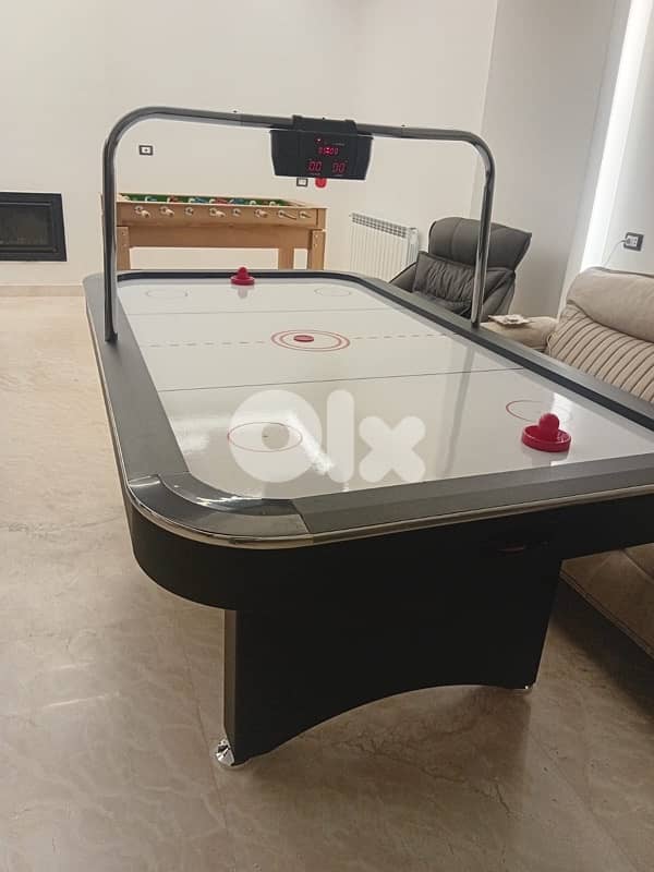 Pool table 8 ft big size + Air hockey with score board + Babyfoot zayn 6