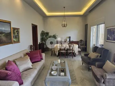 Spacious Apartment in Prime Ain Aar Location For Saleشقة واسعة للبيع ف