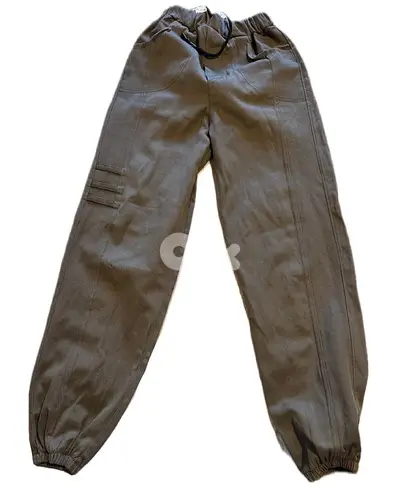 light pants