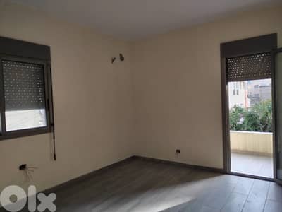 L18564-Spacious Apartment For Sale in Sarba