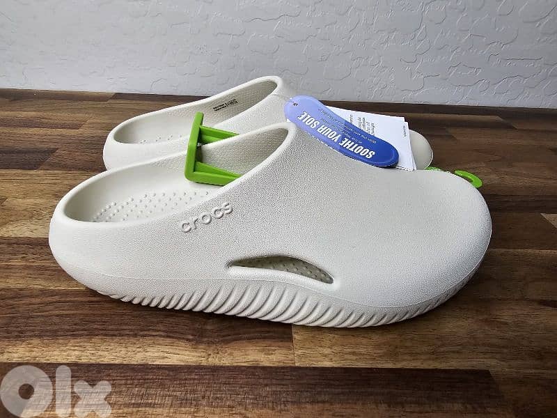 Crocs Mellow Recovery authentic 8I-539225 0