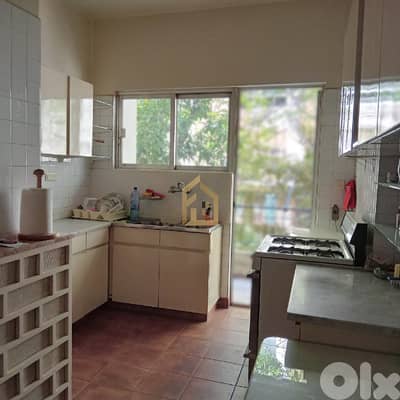 Apartment for sale in Achrafieh JD170 شقة مفروشة للبيع في الأشرفية