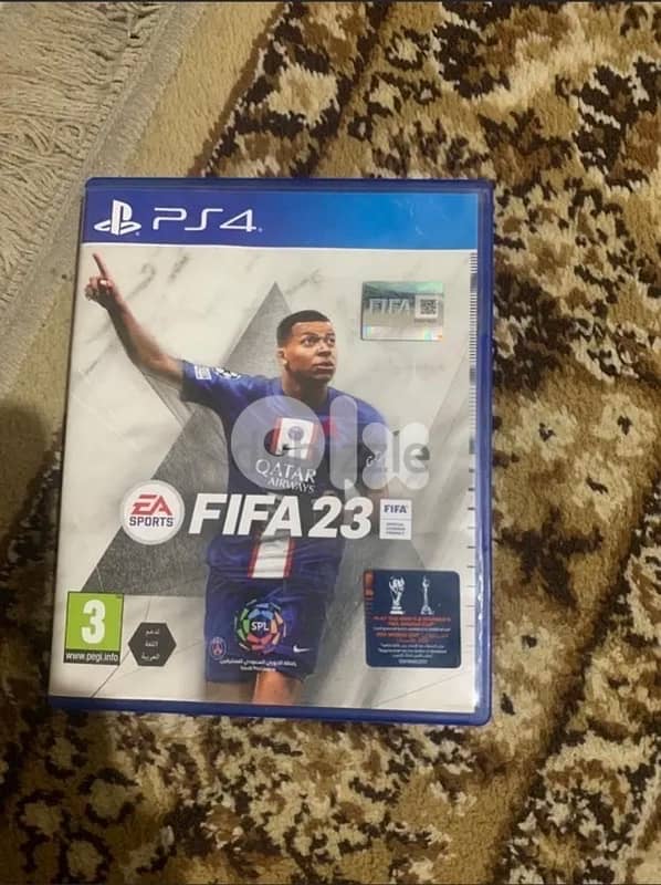 ps4 slim with 4 controllers and 10 cd 2