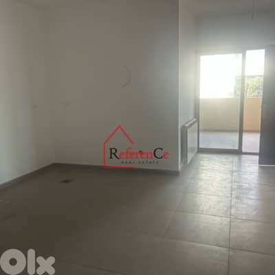 Apartment with terrace in kfarhbab شقة مع تراس في كفرحباب