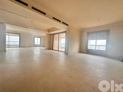 Sea View Apartment for Sale in Ramlet Baydahشقة فاخرة مطلة على البحر