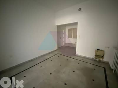 170m2 office with Prime Location 4 rent in Sin el Fil-مكتب في سن الفيل