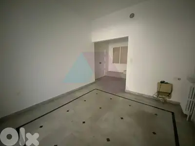 170m2 office with Prime Location 4 rent in Sin el Fil-مكتب في سن الفيل