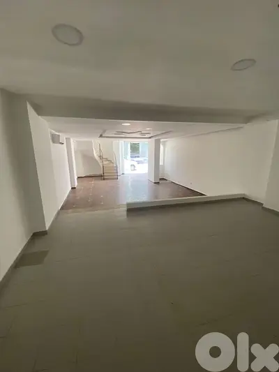 A 110 m2 store for rent in Verdun - متجر للإيجار في فردان