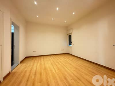 Apartment For Sale in Ras-beirut - شقة للبيع في راس بيروت