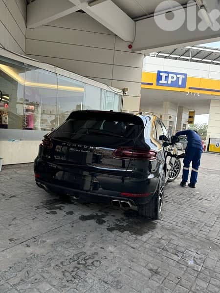 Porsche Macan turbo 2017 0