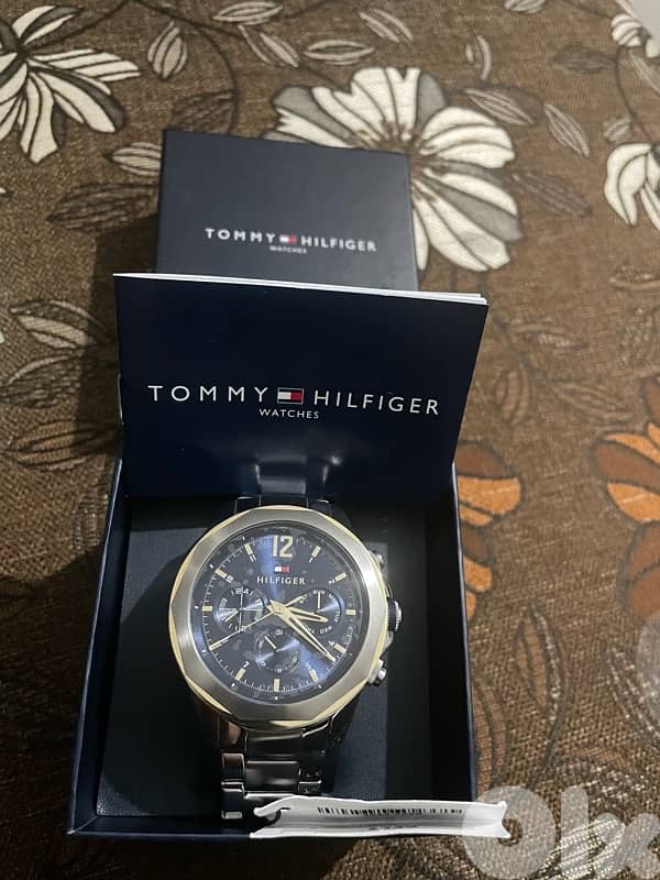 TOMMY HILFIGER 2