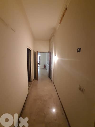 L18610-Spacious Office For Rent in Mansourieh