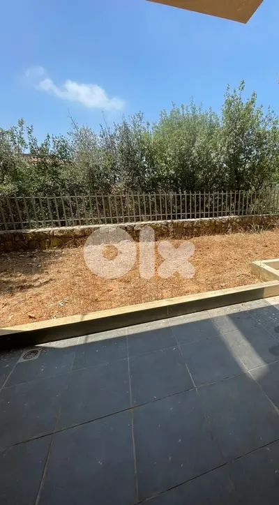 3 BEDROOMS APARTMENT IN MANSOURIEH PRIME WITH GARDEN (160SQ)  (MA-416)