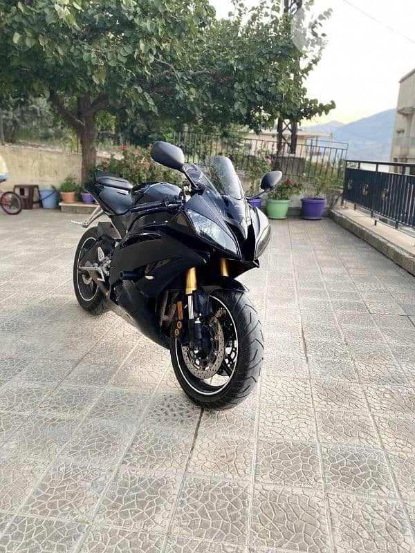 yamaha YZF R6 in very good condition 3