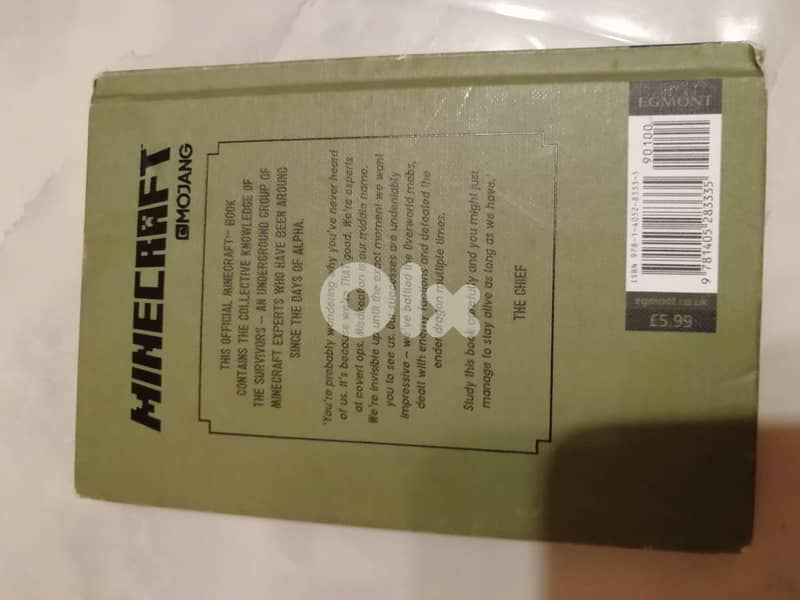 Minecraft: The Survivors' Book of Secrets: An Official Minecraft Book 2
