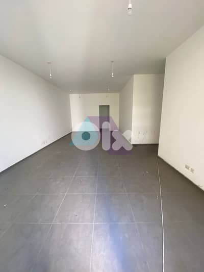A 90 m2 office +Terrace for rent in Hamra - مكتب للإيجار في الحمرا