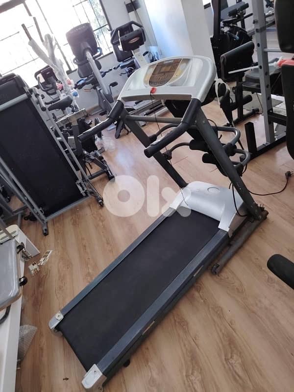 treadmill like new 1