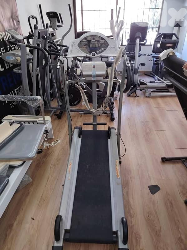 treadmill no electricity needed like new 1