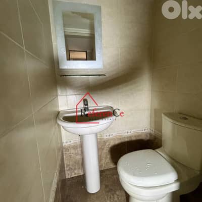 Furnished office in Zalka for rent مكتب مفروش للإيجار في الزلقا