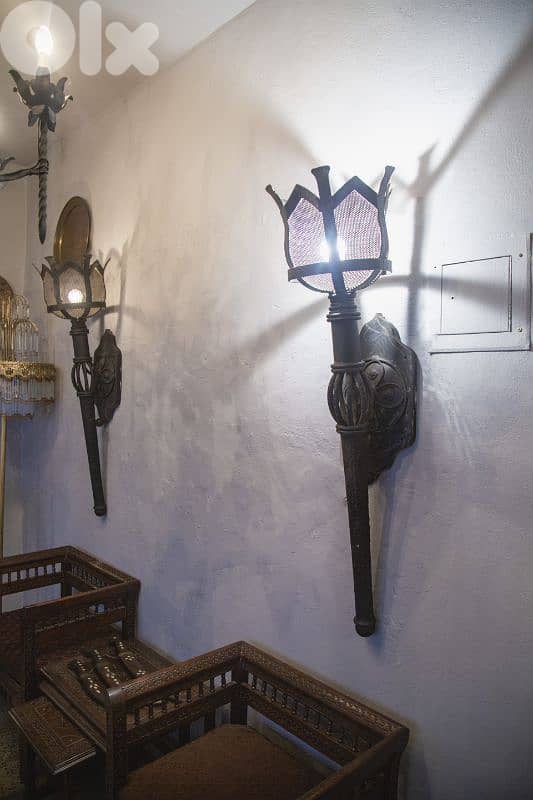 2 large size wall lights 0