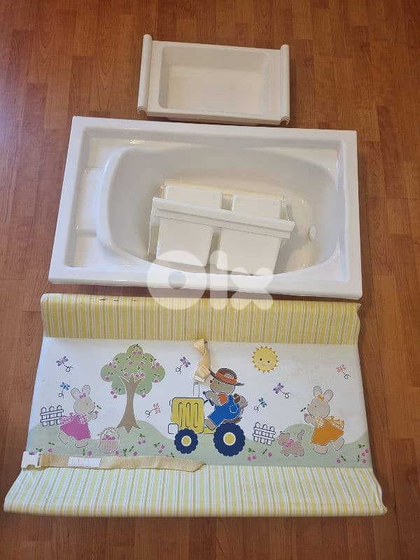 Bath tub shower stand 0