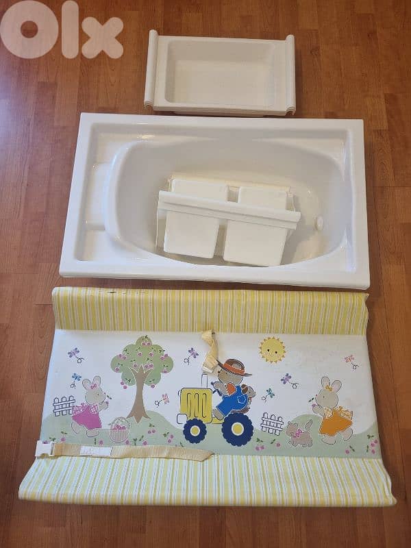 Bath tub shower stand 1