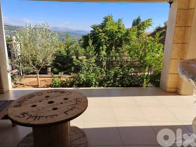 villa For sale in mayrouba فيلا للبيع في ميروبا