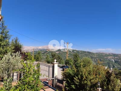villa For sale in mayrouba فيلا للبيع في ميروبا