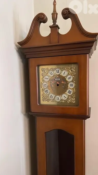 Hertz Antique clock