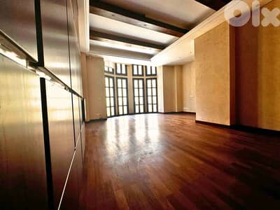 L18648-High-End 124 SQM Office For Rent in Prime Location in Down Town