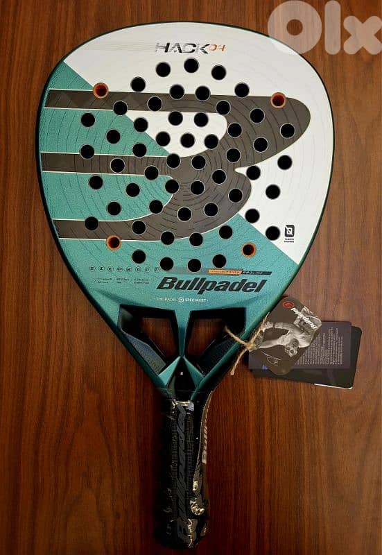 Bullpadel Hack 04 model 2025 18K price 220$ 1