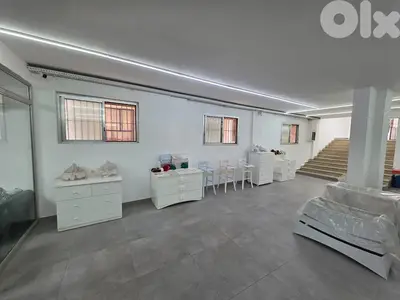 محل للايجار في مار تقلا / حازمية Shop for rent in Hazmieh / Mar Takla