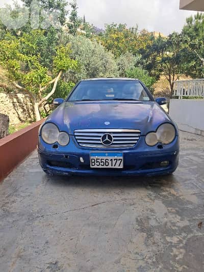 Mercedes-Benz C-Class 2004 Mercedes-Benz C-Class 2004